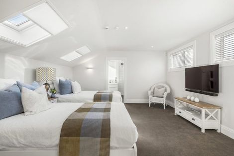 Photo of property in 49 King Edward Parade, Devonport, Auckland, 0624