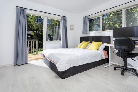 Photo of property in 1/3 Glenvar Road, Torbay, Auckland, 0630