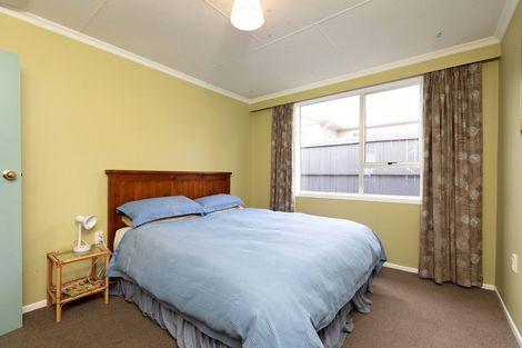 Photo of property in 7 Peace Avenue, Moturoa, New Plymouth, 4310