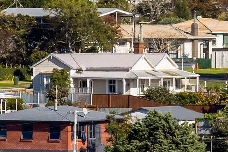 Photo of property in 2 Broadway, Waitara, 4320