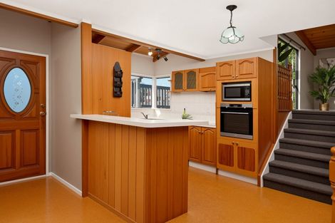 Photo of property in 26 Rhinevale Close, Henderson, Auckland, 0612