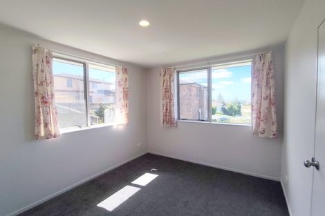Photo of property in 3 Cityview Place, Massey, Auckland, 0614