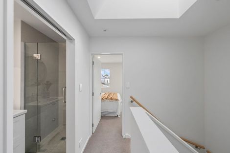 Photo of property in 4/30 Hargest Crescent, Sydenham, Christchurch, 8023