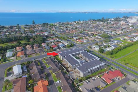 Photo of property in 305/252 Centreway Road, Orewa, 0931