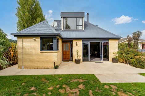 Photo of property in 102 Hagart-alexander Drive, Mosgiel, 9024