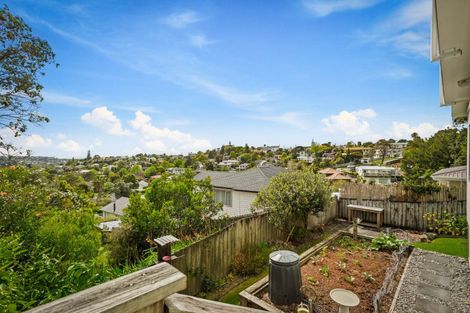 Photo of property in 589f East Coast Road, Browns Bay, Auckland, 0632