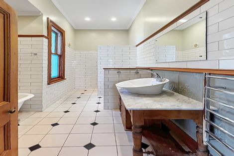 Photo of property in 50 Hill Street, Onehunga, Auckland, 1061