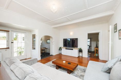 Photo of property in 3 Saint Johns Avenue, Palmerston North, 4414