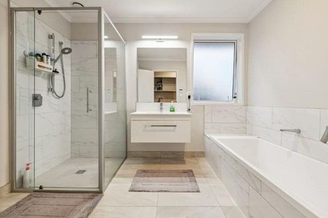 Photo of property in 110 Lisle Farm Drive, Pukekohe, 2120