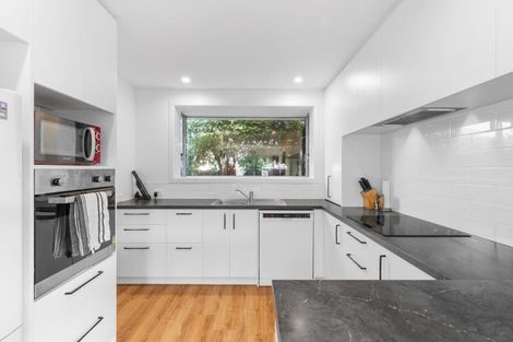 Photo of property in 23c Juniper Place, Burnside, Christchurch, 8053