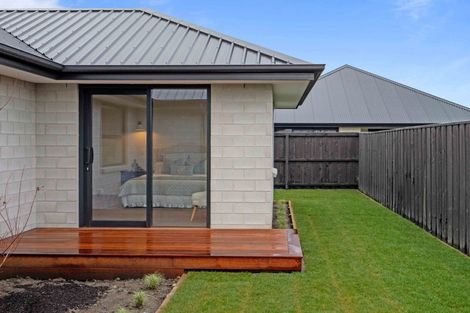 Photo of property in 5 Ferbane Way, Halswell, Christchurch, 8025