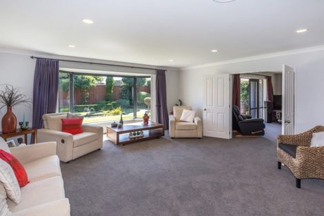 Photo of property in 12 Parkside Crescent, Northwood, Christchurch, 8051