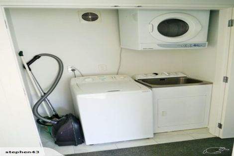 Photo of property in 32a View Road, Houghton Bay, Wellington, 6023