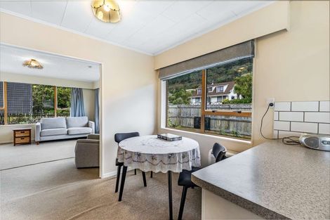Photo of property in 131a Waikawa Road, Picton, 7220