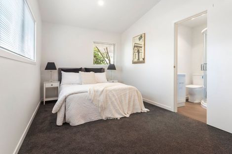 Photo of property in 201 Pakuranga Road, Pakuranga, Auckland, 2010