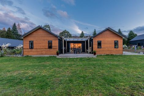Photo of property in 47 Peregrine Falcon Road, Mount Creighton, Queenstown, 9371