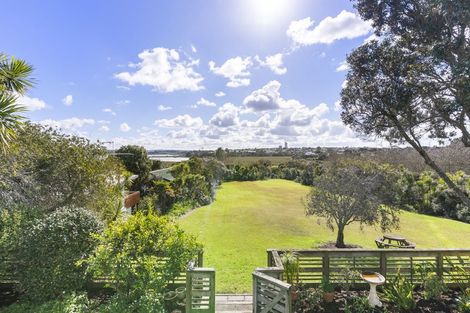 Photo of property in 2/118 Bayswater Avenue, Bayswater, Auckland, 0622