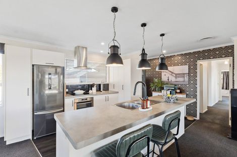 Photo of property in 16 Lockhart Avenue, Milson, Palmerston North, 4414