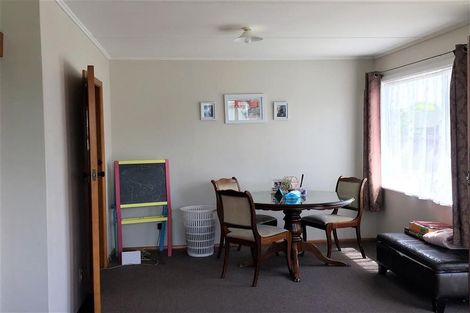 Photo of property in 27 Albert Street, Palmerston North, 4414