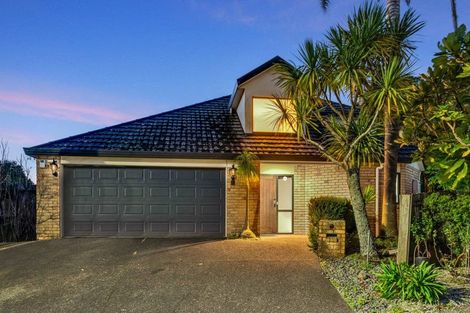 Photo of property in 45 Chieftain Rise, Goodwood Heights, Auckland, 2105