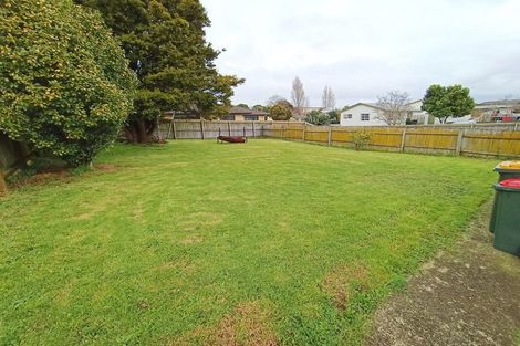 Photo of property in 2/12 Gifford Road, Papatoetoe, Auckland, 2025
