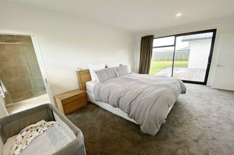 Photo of property in 192 Faringdon Boulevard, Rolleston, 7615