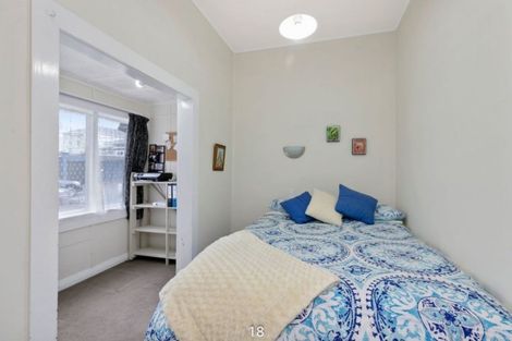 Photo of property in 18 Somerset Avenue, Newtown, Wellington, 6021