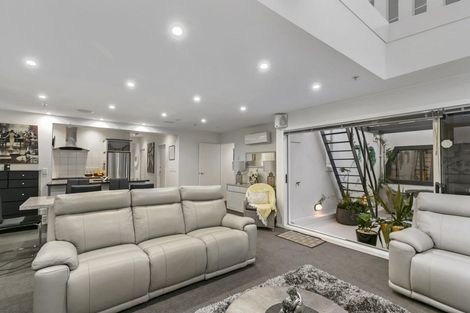 Photo of property in Wall Street On Lambton, 6/326 Lambton Quay, Wellington Central, Wellington, 6011