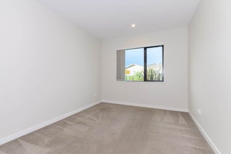 Photo of property in 40 Koroheke Road, Takanini, 2110