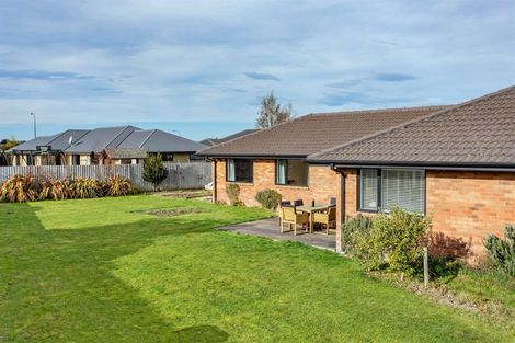 Photo of property in 72 Acacia Avenue, Rangiora, 7400
