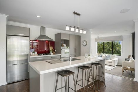 Photo of property in 2 Carex Close, Pyes Pa, Tauranga, 3112