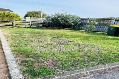 Photo of property in 33 Cherry Road, Bucklands Beach, Auckland, 2014