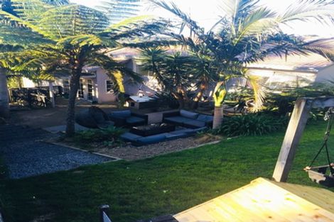 Photo of property in 14 Shannon Place, Torbay, Auckland, 0630