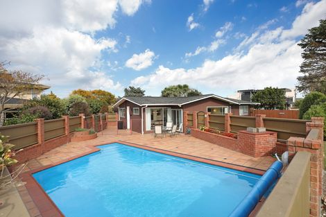 Photo of property in 10 Wallace Place, Hokowhitu, Palmerston North, 4410