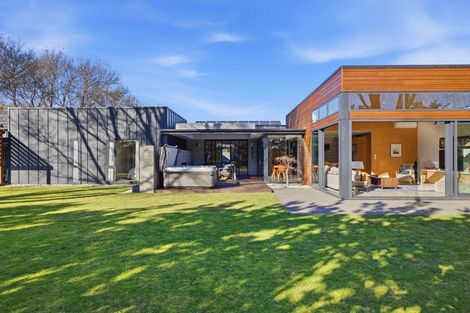 Photo of property in 38 Grassmere Street, Papanui, Christchurch, 8052