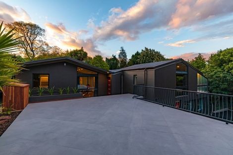 Photo of property in 89 Avonhead Road, Avonhead, Christchurch, 8042