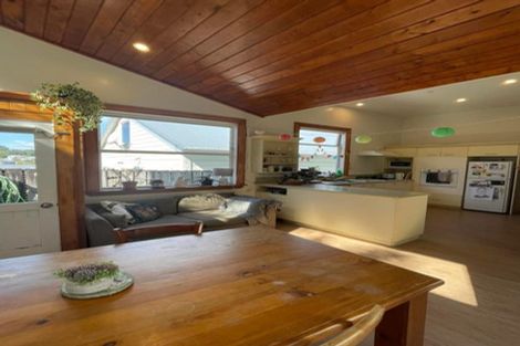 Photo of property in 8 Konini Road, Hataitai, Wellington, 6021