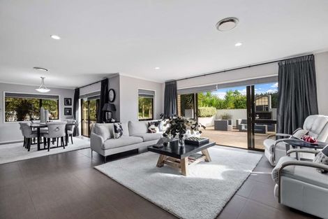 Photo of property in 8 Millbrook Drive, Waiuku, 2683