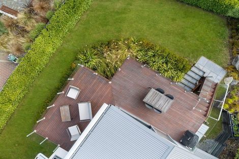 Photo of property in 23 Cedar Drive, Kelvin Heights, Queenstown, 9300