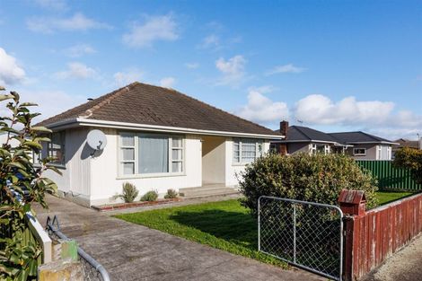 Photo of property in 18 Milton Street, Roslyn, Palmerston North, 4414