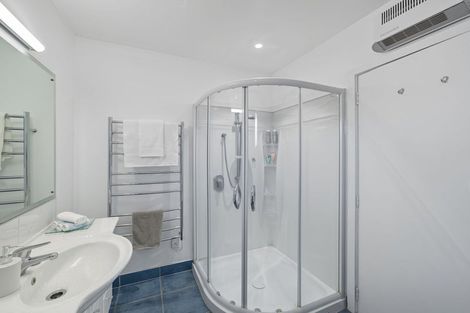 Photo of property in 5c Gilmore Place, Burnside, Christchurch, 8053