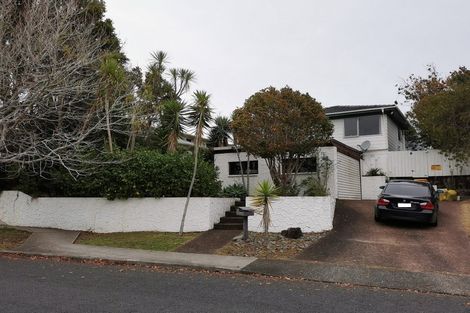 Photo of property in 4 Tree View Avenue, Glenfield, Auckland, 0629