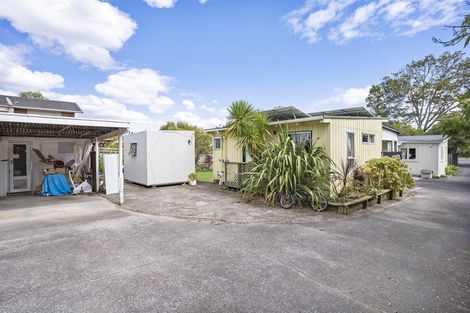 Photo of property in 3/176 Henderson Valley Road, Henderson, Auckland, 0612