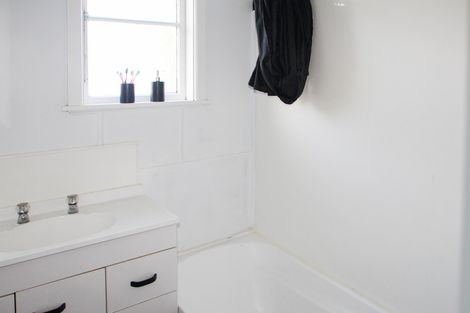 Photo of property in 13 Raglan Street, Oamaru North, Oamaru, 9400