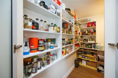 Photo of property in 82 James Line, Kelvin Grove, Palmerston North, 4414