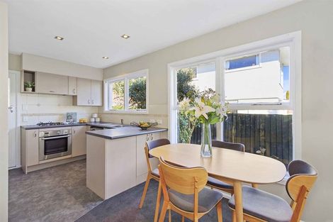 Photo of property in 2/4 Farnham Place, Ilam, Christchurch, 8041