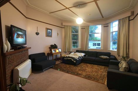Photo of property in 129 Iranui Road, Inner Kaiti, Gisborne, 4010