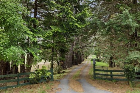 Photo of property in 84 Crowther Road, Wainuiomata, 5373