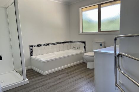 Photo of property in 4 Observatory Terrace, Britannia Heights, Nelson, 7010