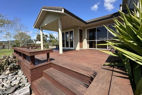 Photo of property in 35 Monument Road, Clevedon, Papakura, 2582